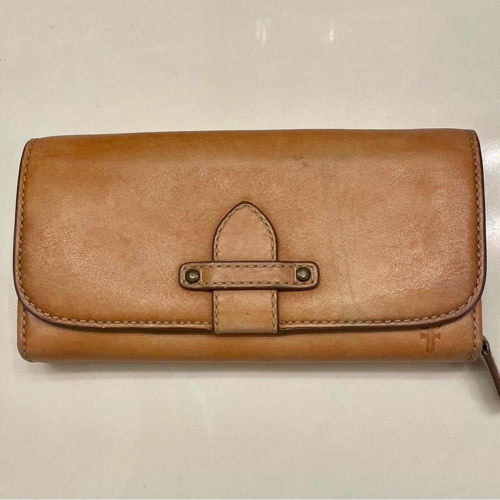 Frye Leather Wallet EUC